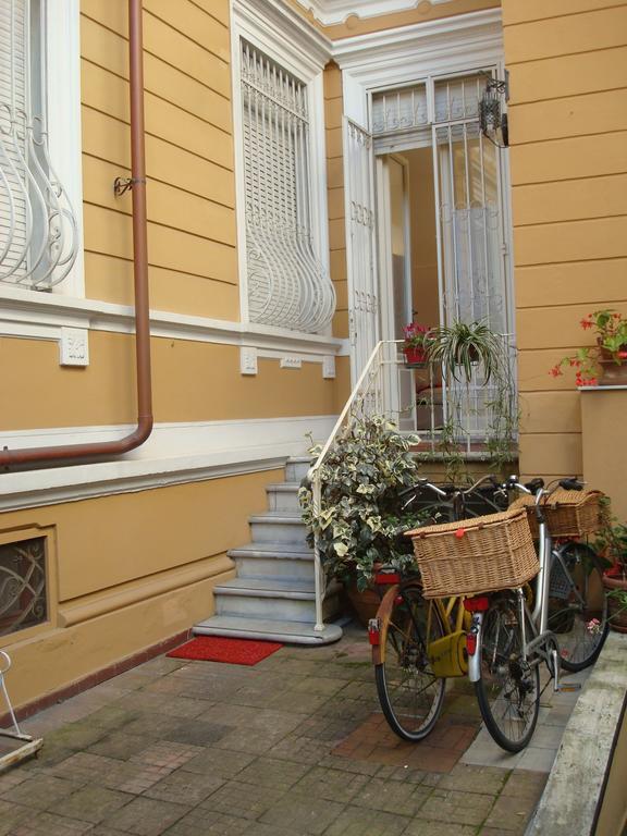 Villino Caproni Daire Viareggio Dış mekan fotoğraf