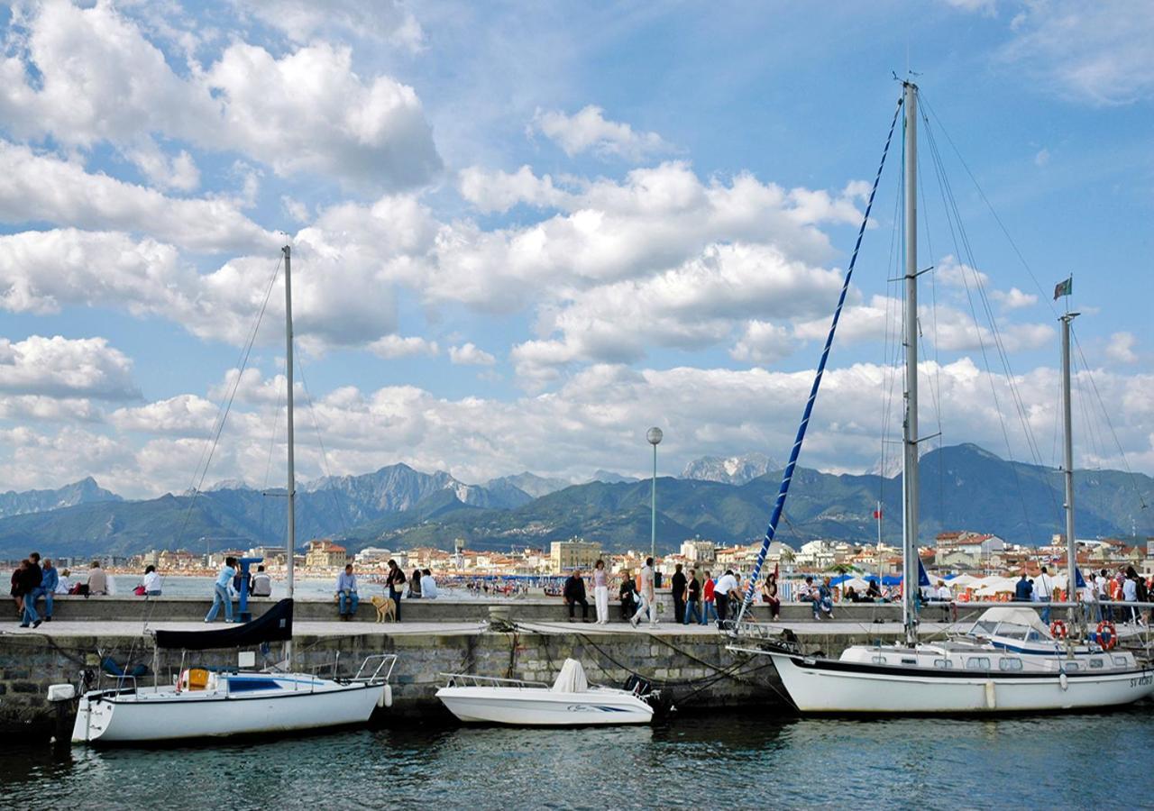 Villino Caproni Daire Viareggio Dış mekan fotoğraf
