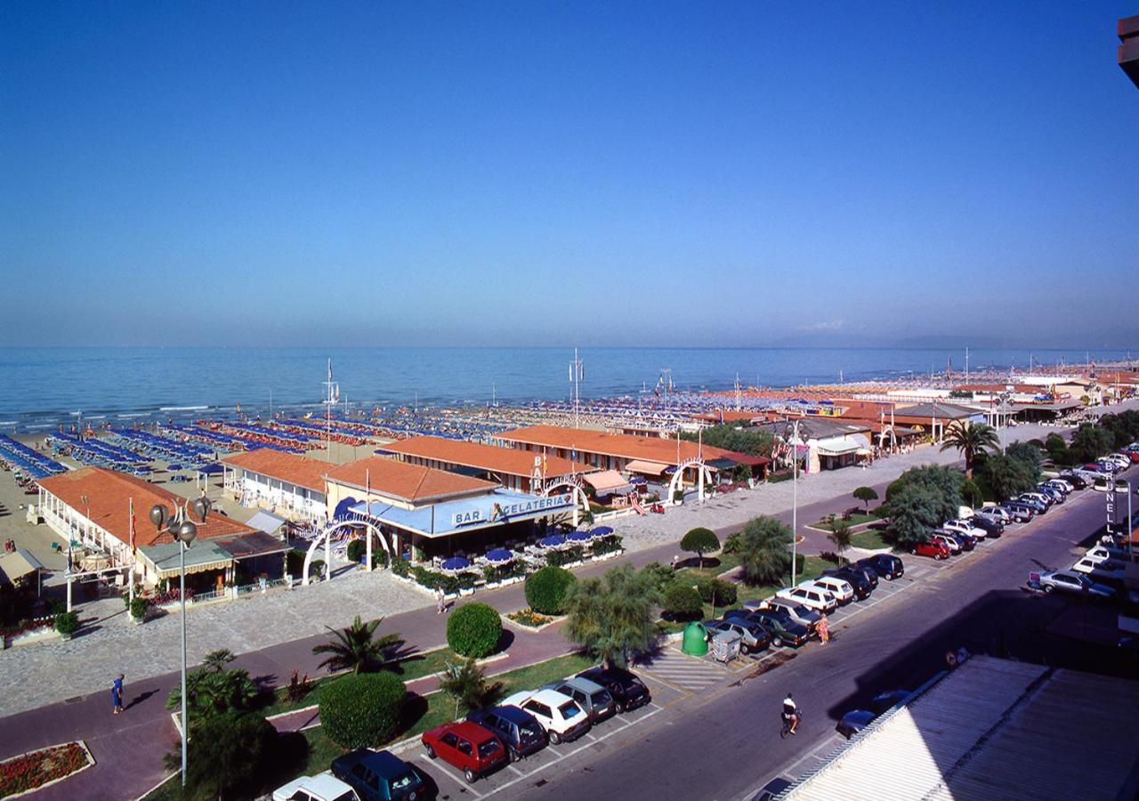 Villino Caproni Daire Viareggio Dış mekan fotoğraf